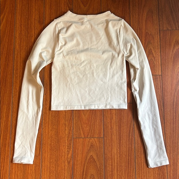 white asos design long sleeve - Picture 3 of 3